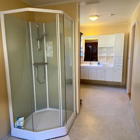 Honey Bay Stadlandet