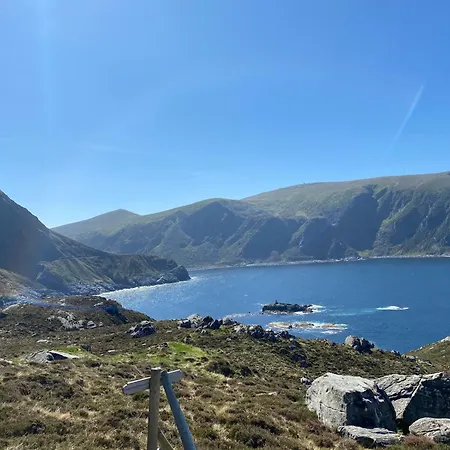 Honey Bay